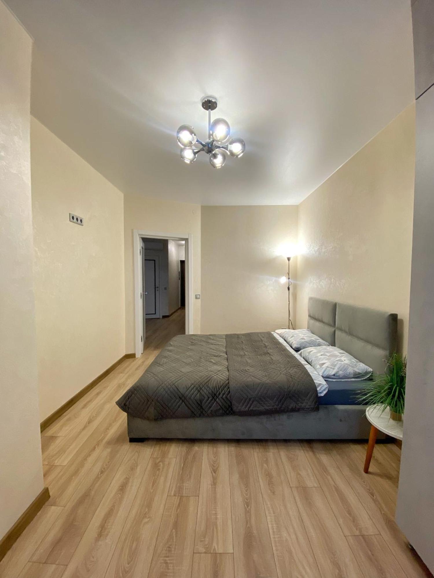 Apartamento Apatrment In Khmelnytsky Street Natasha Leópolis Exterior foto
